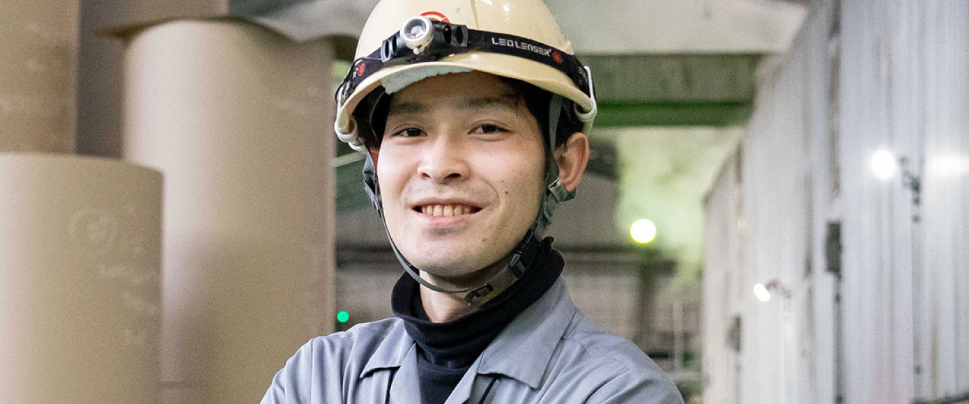 製紙本部製造部製造一課 交替勤務 マシンオペレーター タナカ